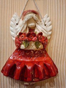 Anioł ceramiczny czerwony 